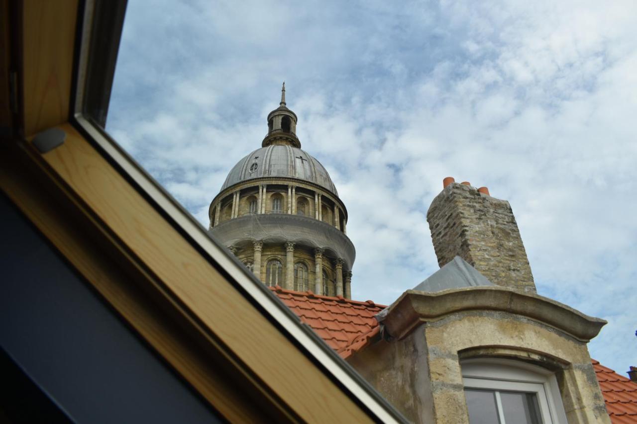Maison 1747 - Gites De Standing En Vieille-Ville Avec Cour Boulogne-sur-Mer Eksteriør billede